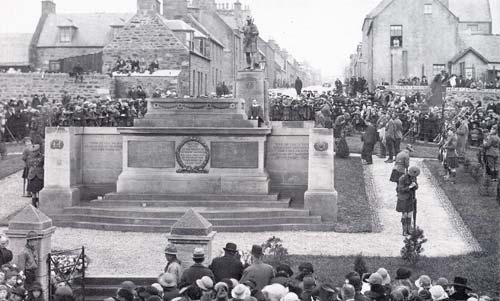 6th  Batt Gordon Highlanders Memorail at Keith,  11th Nov 1923