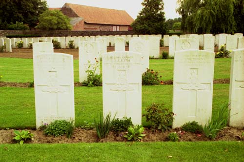 Transport Farm Cemetery, Zillebeke