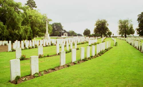 Transport Farm Cemetery / Railway Dugouts Burial Ground, Zillebeke