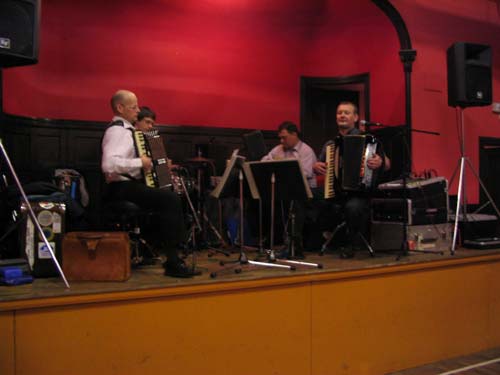 Graeme Mitchell & his Band